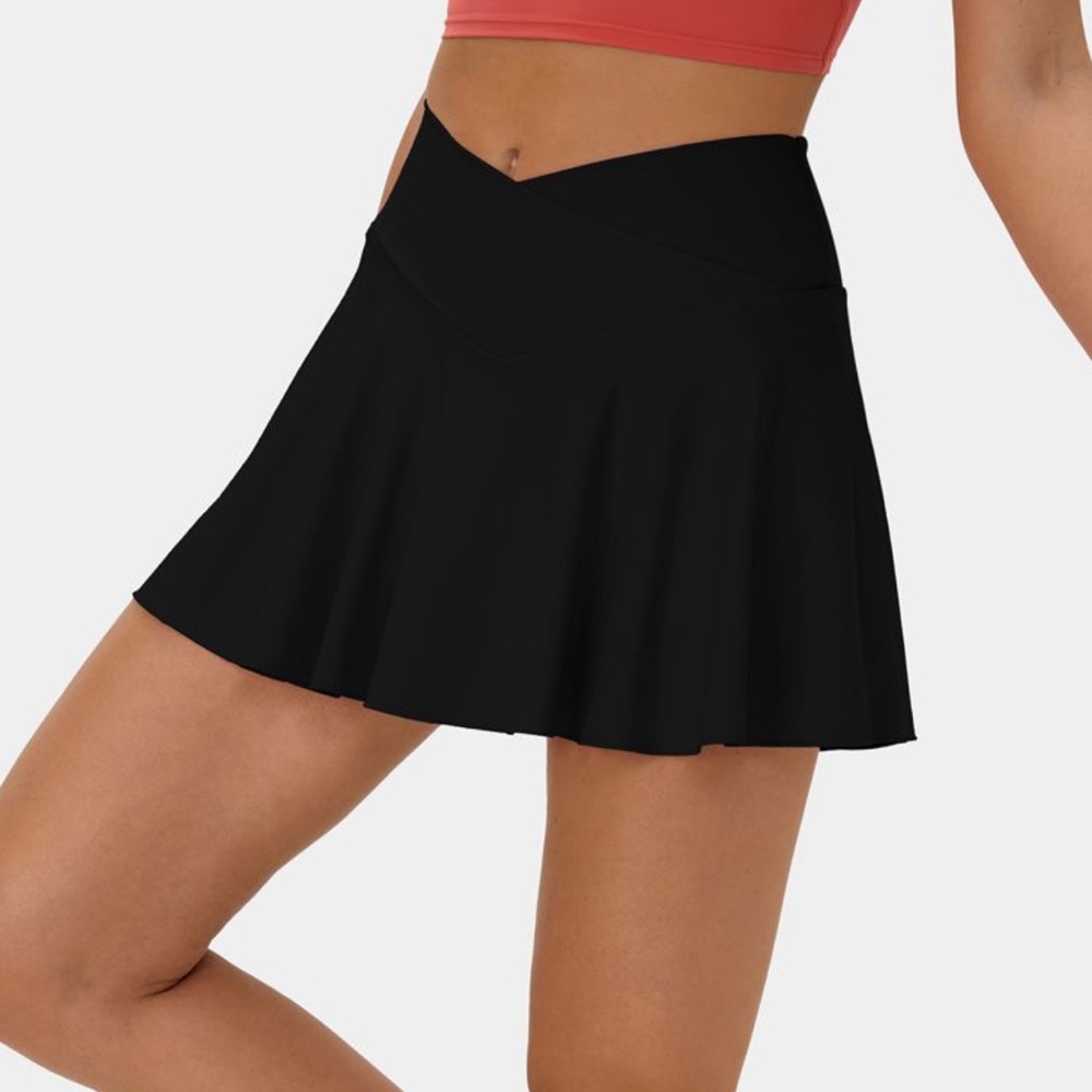 HALARA Cloudful Air Comfy High Waisted Crossover 2-in-1 Side Pocket Tennis Skirt